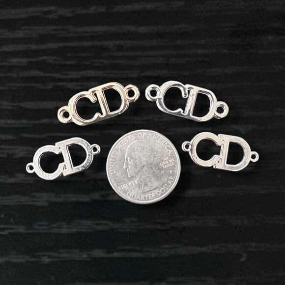 Lot of 5 Dior Connector Zipper Pull Button Charms 21mm - Picture 2 of 2